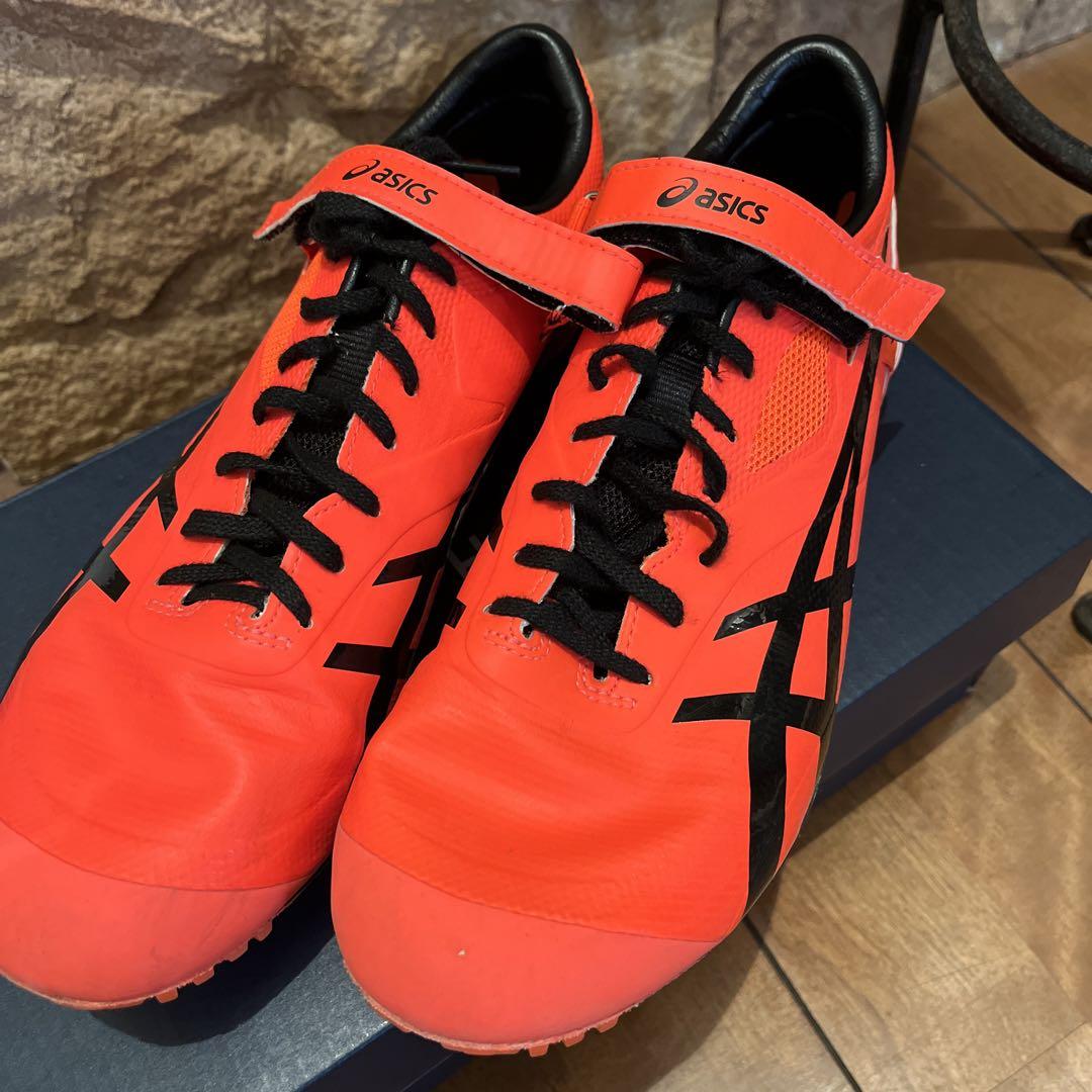 陸上スパイク　asics