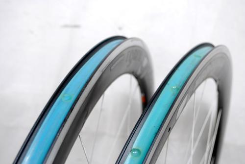 BONTRAGER AURA5 カーボンホイールセット BONTRAGER 「ボントレガー」 AURA 5 TLR SHIMANO11速 ホイールセット