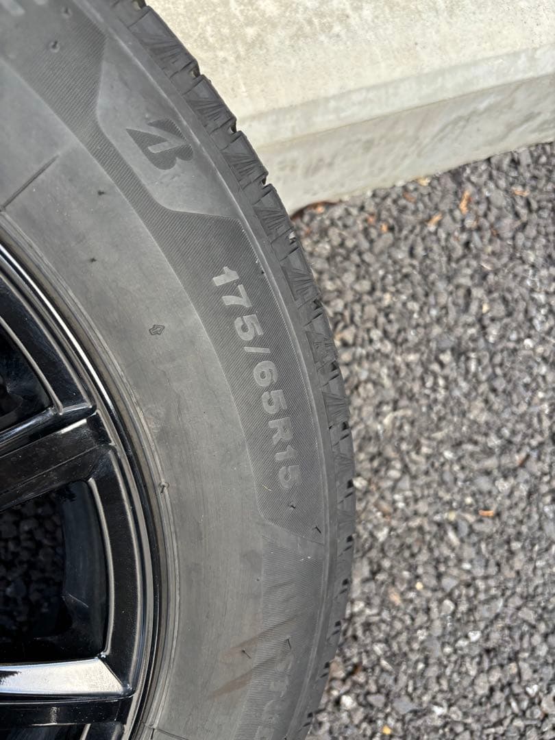 65R15 ブラックホイールBRIDGESTONE