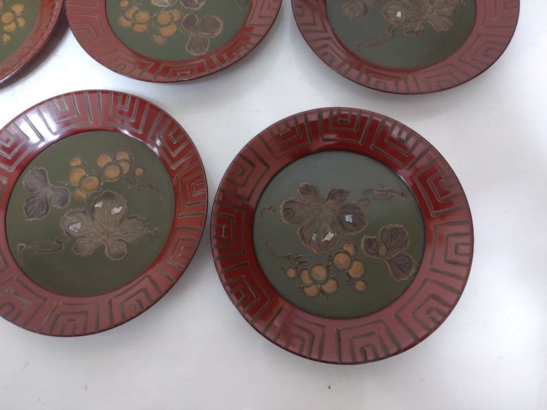 李朝 漆器 皿 螺鈿 11枚 美術 骨董 李朝 漆器 皿 螺鈿 11枚 美術 骨董