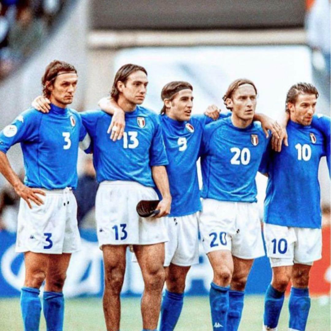 EURO伝説ユニ！2000年イタリア代表、大注目「ピチピチ
