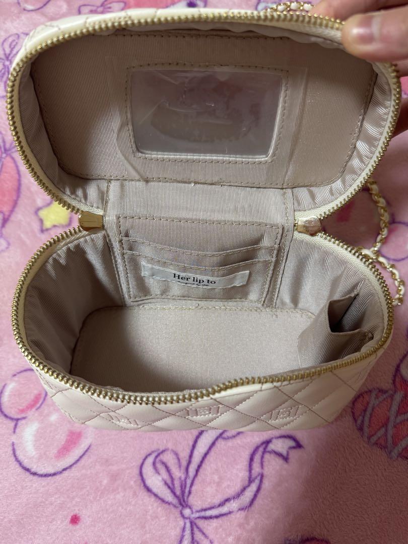 バッグ Monogram Quilted Vanity Bag herlipto Monogram Quilted Vanity Bag