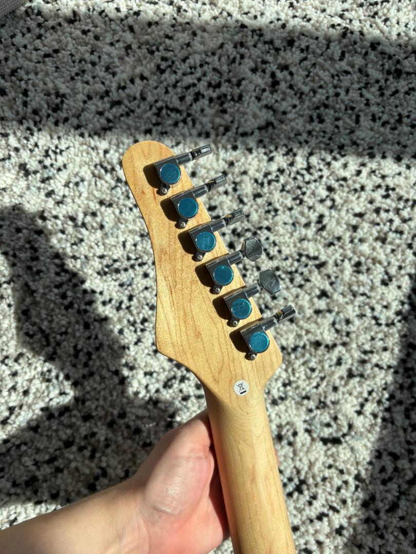 FENDER Mustang