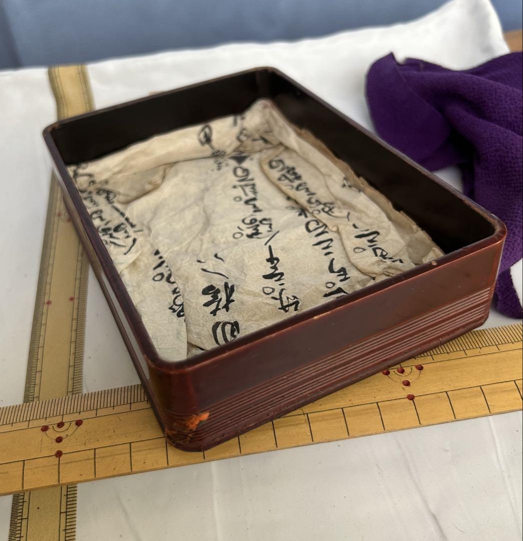 備前焼】骨董アンティーク 花器 リス彫刻 - メルカリ
