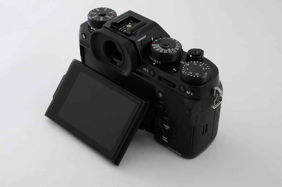 FUJIFILM X-T2 美品 ショット数4枚 デジタルカメラ 富士フィルム