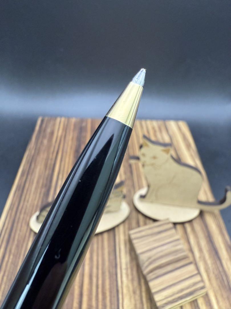 ❤ PELIKAN