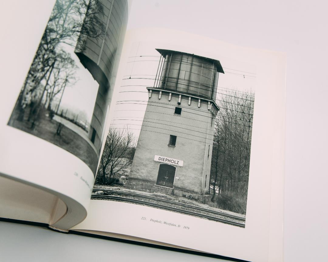 大人気定番商品 Bernd und Becher（ベルント＆ヒラ・ベッヒャー写真集） Hilla アート・デザイン・音楽