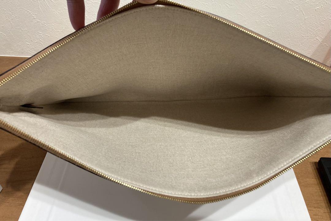 【驚きの値段】 CELINE セリーヌ クラッチバッグsulky logo ラージポーチ - メルカリ バッグ
