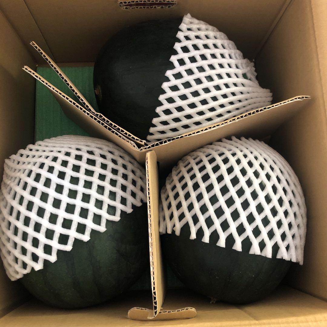 ik3 茨城県産黒小玉スイカひとりじめbonbon3Lサイズ3個入り - メルカリ ik3 茨城県産黒小玉スイカひとりじめbonbon3Lサイズ3個入り - メルカリ