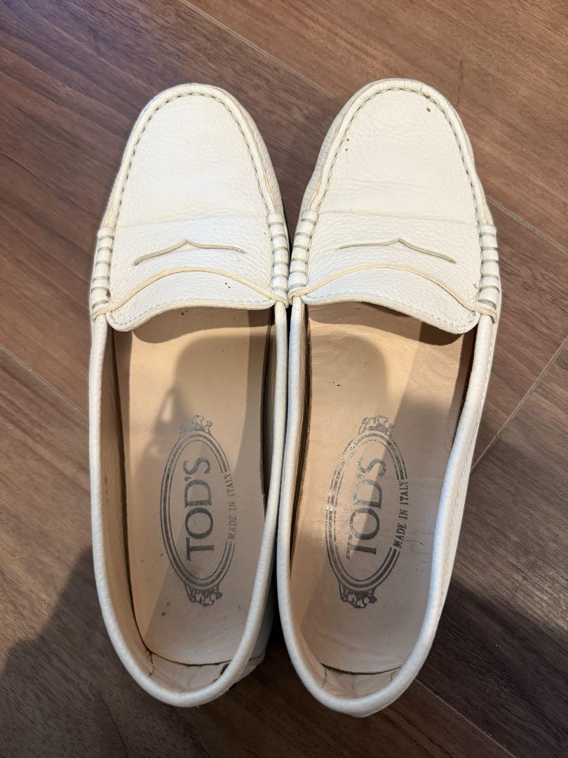 TOD'S ホワイトローファー TOD'S ホワイト ローファー - メルカリ