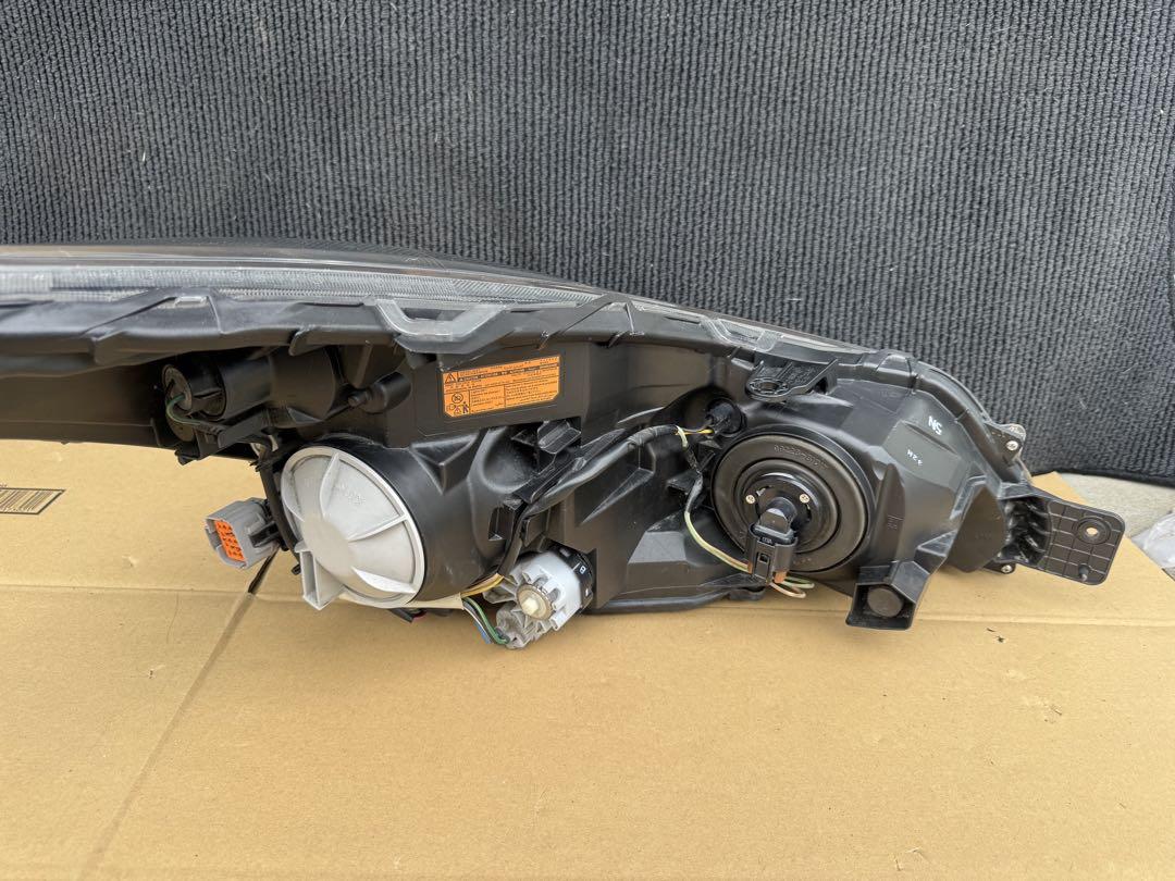 スバル レガシィBR9 BM9 純正HID ヘッドライト 左右セット