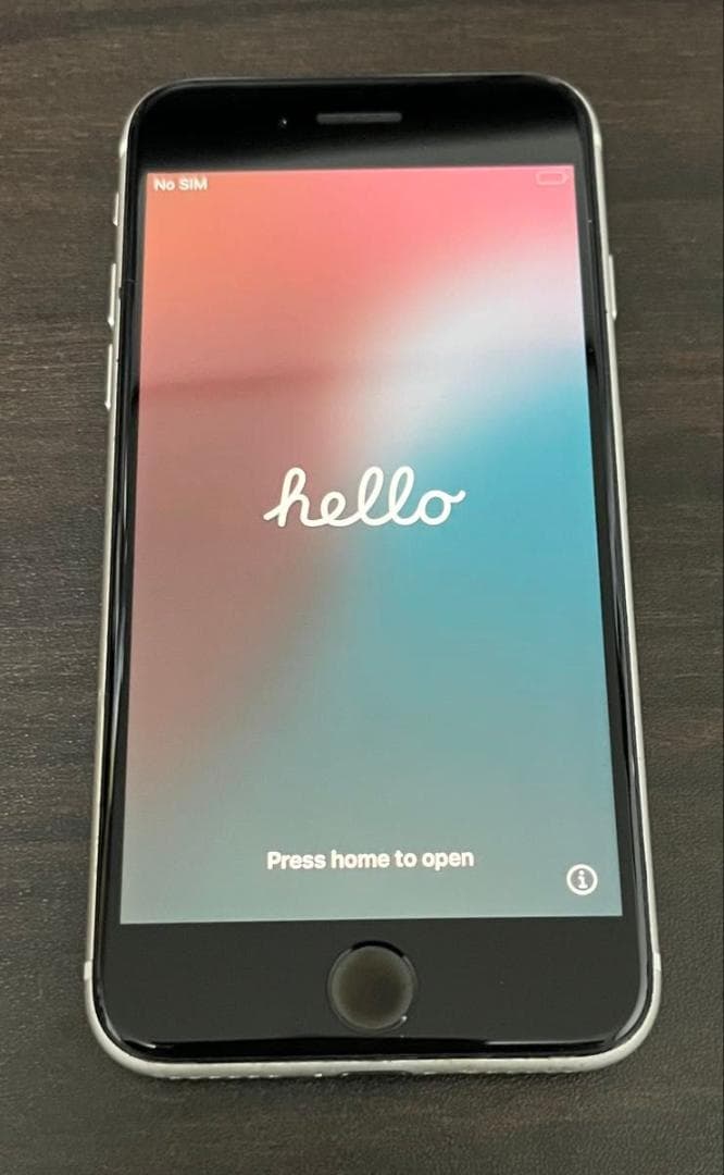 iPhone SE（第3世代） 128 ホワイト バッテリー100%②