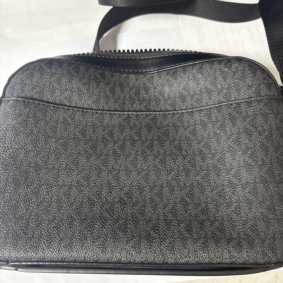 MICHAEL KORS ブラック メッセンジャーバッグ