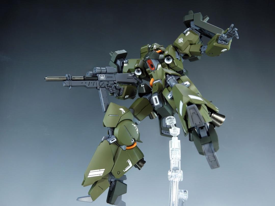 プレミアムバンダイ限定　ガンプラ　HG　リーベン・ヴォルフ　改修塗装済み完成品