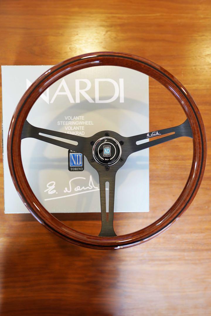 【大幅値下げ】ナルディ（NARDI）クラシック ウッドステアリング 15インチ