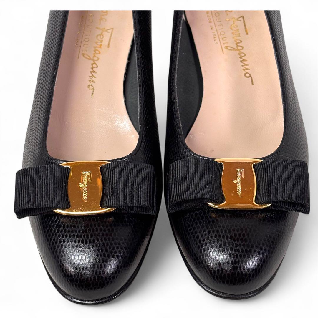 ほぼ新品 サルヴァトーレ フェラガモ 5 1/2B 23 ヴァラ パンプス 黒 楽天市場】Salvatore Ferragamo フェラガモ ヴァラリボン レザー