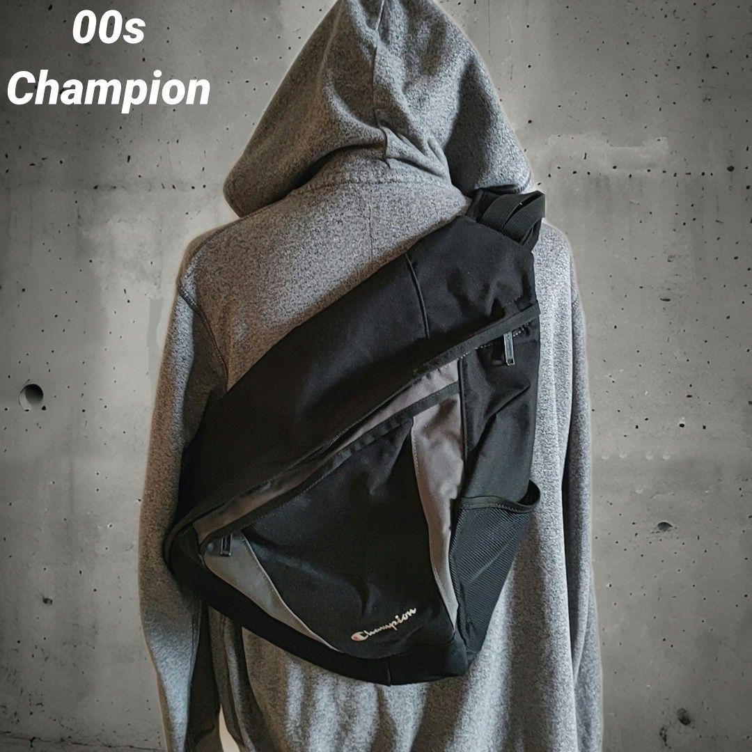 00s Champion チャンピオン スリングバッグ ボディ Y2K テック系 00s Champion チャンピオン スリングバッグ ボディ Y2K テック系