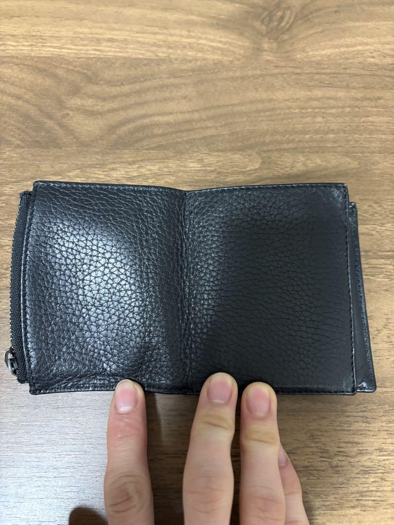 メゾンマルジェラ　二つ折り財布