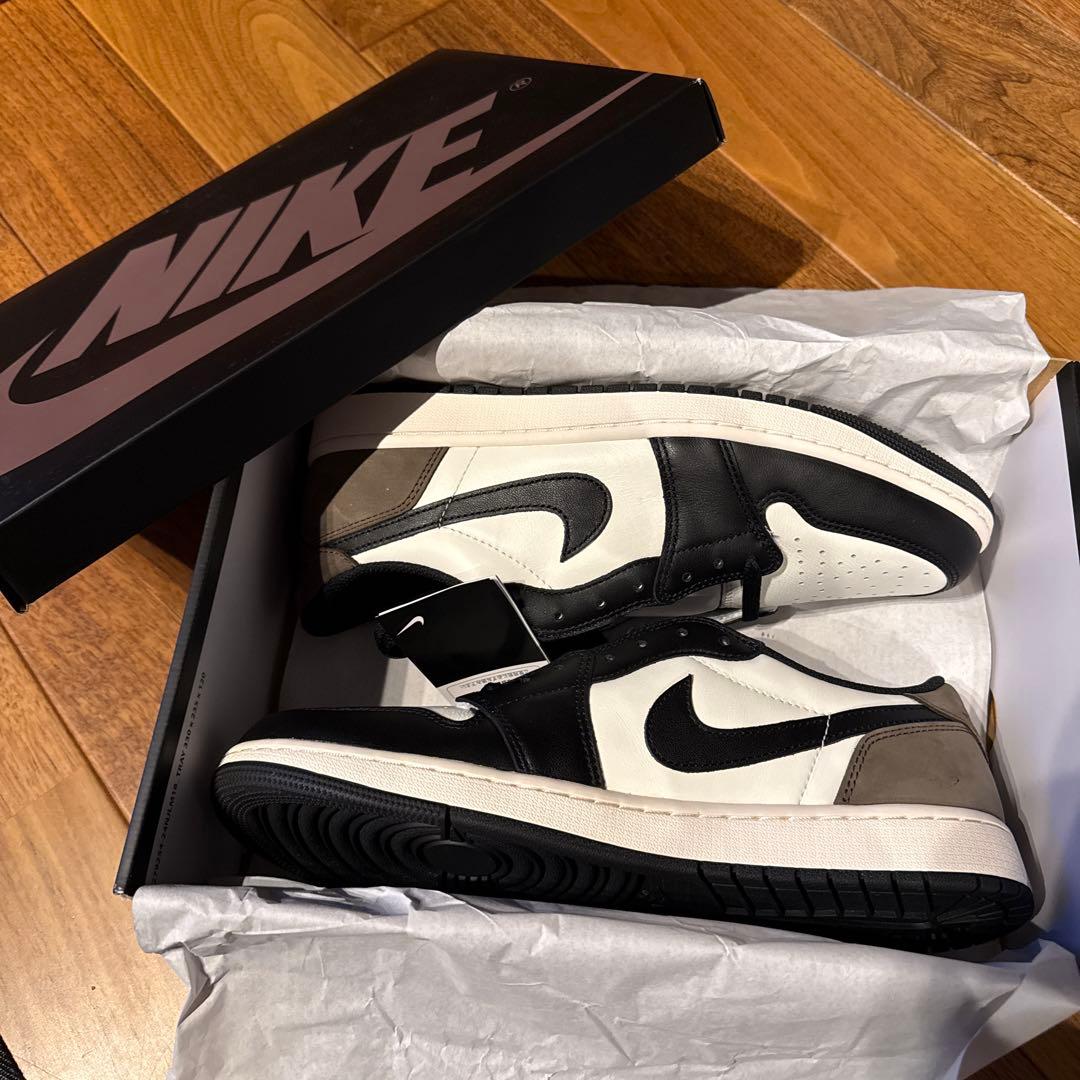 NIKE AIR JORDAN 1 RETRO LOW OG 12