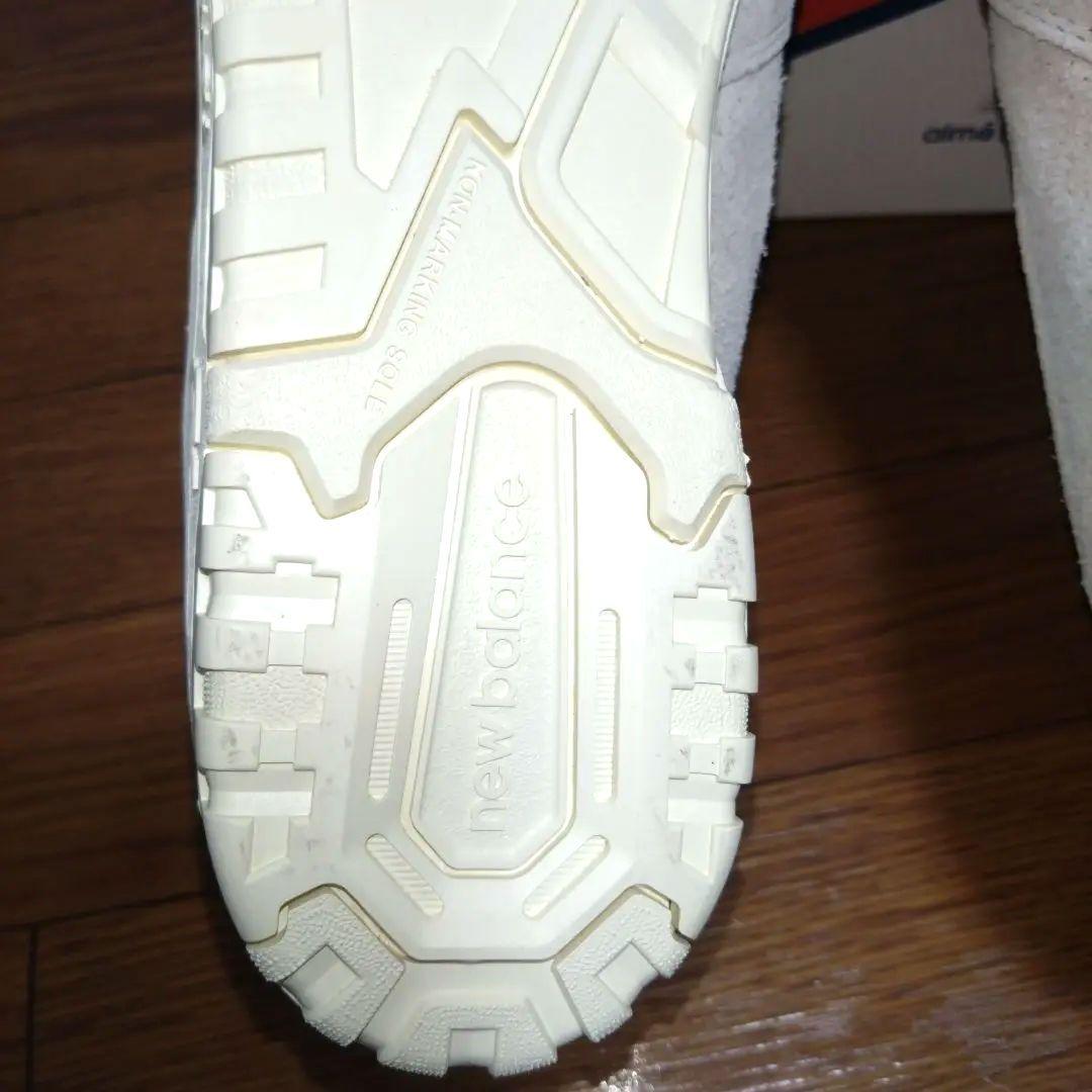 ニューバランス 550