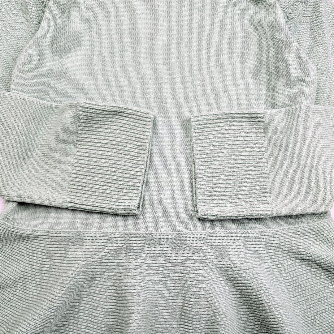 FOXEY NEW YORK カシミヤ混タートルネックフレアニット グリーン系 FOXEY NEW YORK カシミヤ混タートルネックフレアニット グリーン系