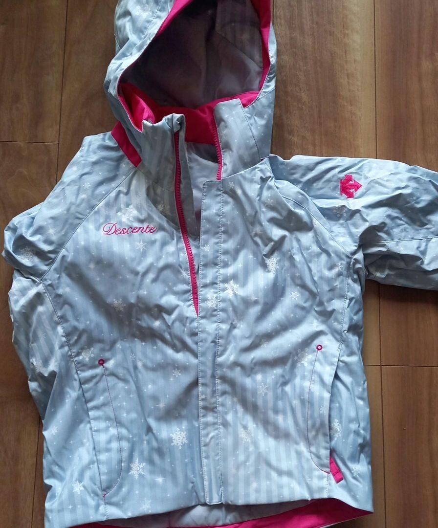 美品！DESCENTE 子ども用スキーウェア 上下セット 130
