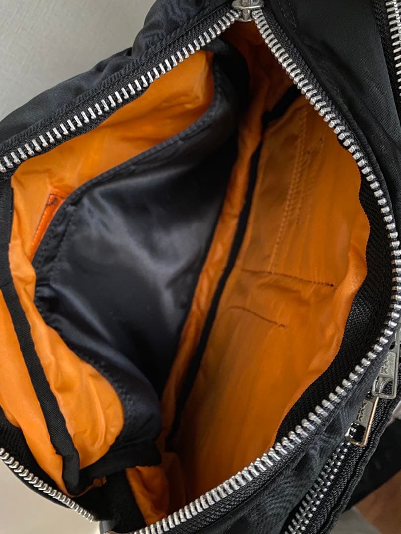 ✨美品✨PORTERポーター タンカー 黒 ブラック ショルダーバッグ ✨美品✨PORTERポーター タンカー 黒 ブラック ショルダーバッグ