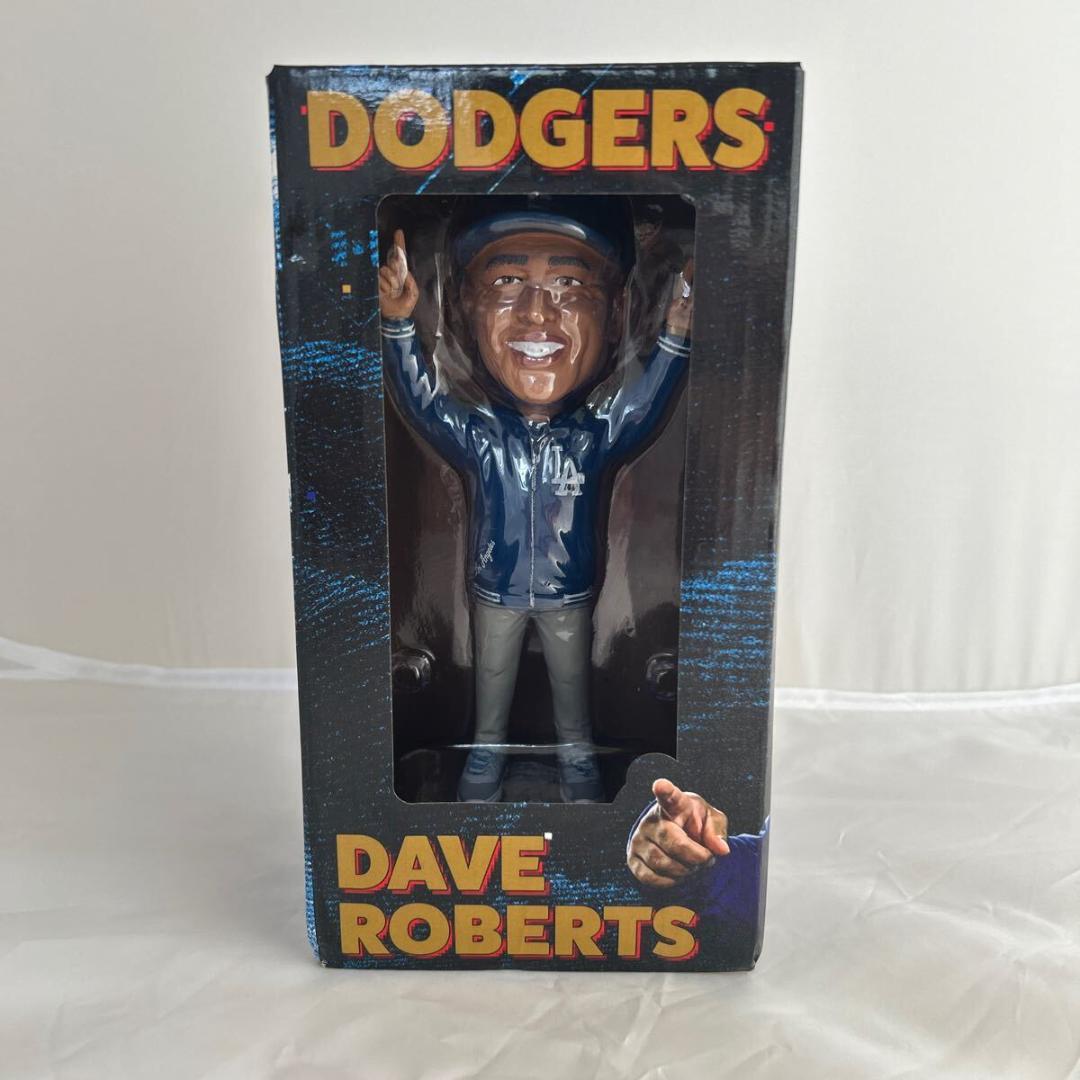 球場配布 ドジャース ロバーツ監督 ボブルヘッド WS