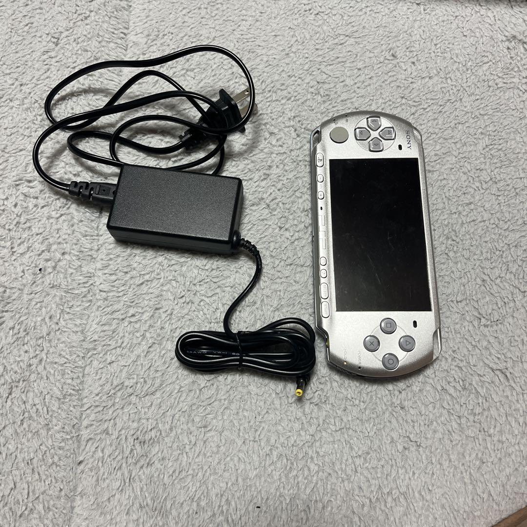 PSP シルバー 本体 付属品 ソニー 557 PSP-3000 プレイステーションポータブル PSP SONY ソニー