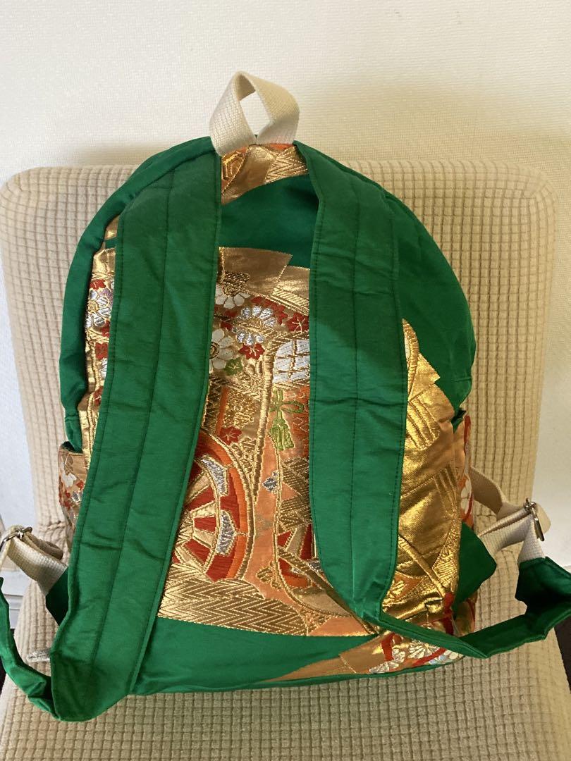 プロ特注　帯刺繍でデザインの豪華緑と金のリュック　妥協無し