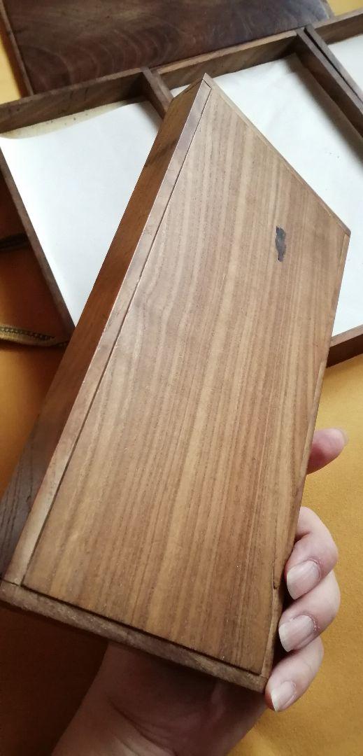 日本刀 鍔箱 ツバ入れ 時代の飴色の木製 五段箱