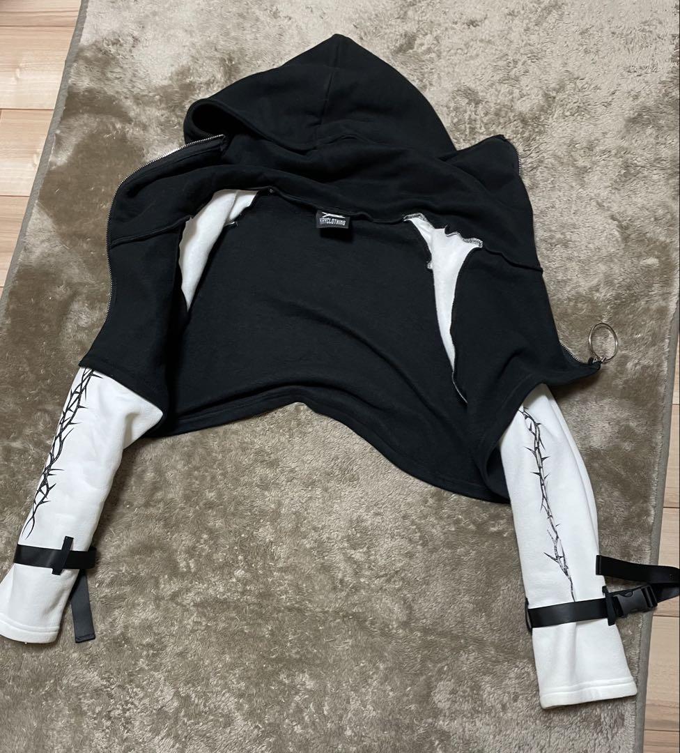 レビュー高評価アイテム特集｜ファッション通販 KRY clothing 黒白フード・ワンピース付きパーカーオンライン トップス