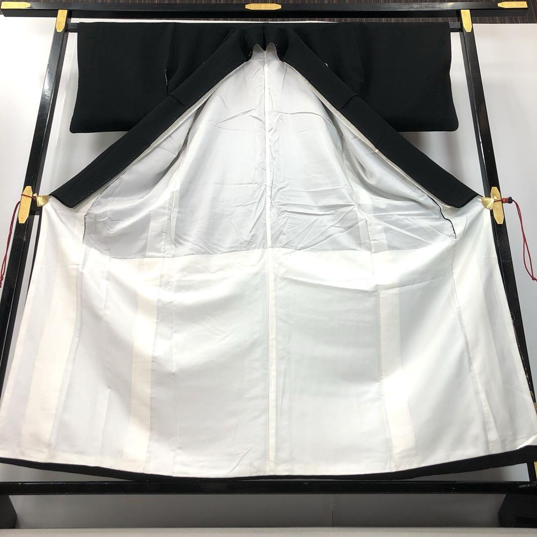 MK-1415 黒留袖 作家物 遠山に四季の花模様 金彩