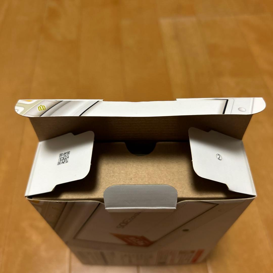 ニンテンドー3DSLL 新品同等　キズ、汚れ無し 超激レア　その日発送します