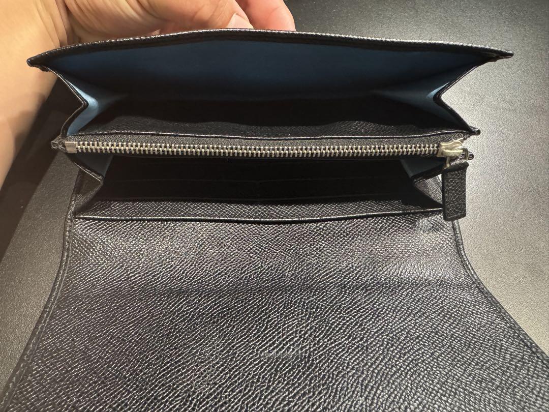 ブラックレザー長財布 エンボス加工
