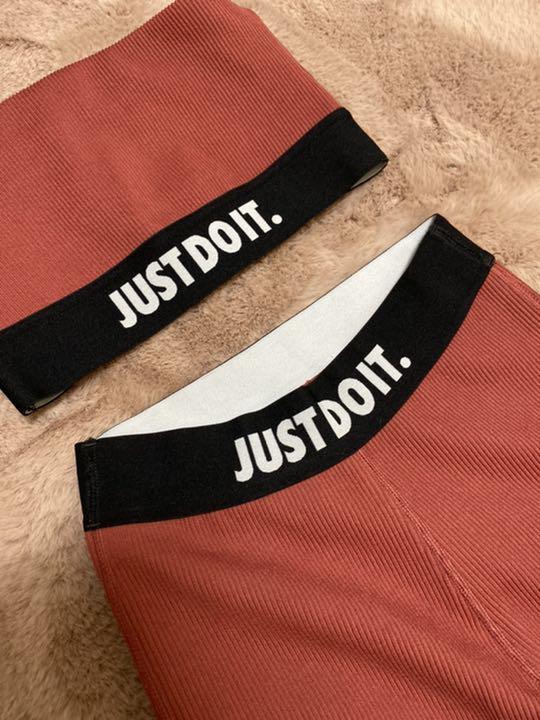 nike 上下セットアップ