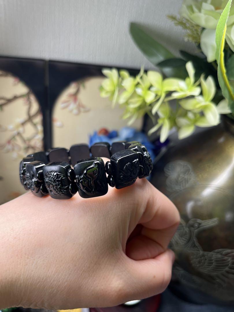 基本的に男性向け‼️高級品❣️ 黒翡翠12干支彫刻バングルブレスレット　鑑定書付き