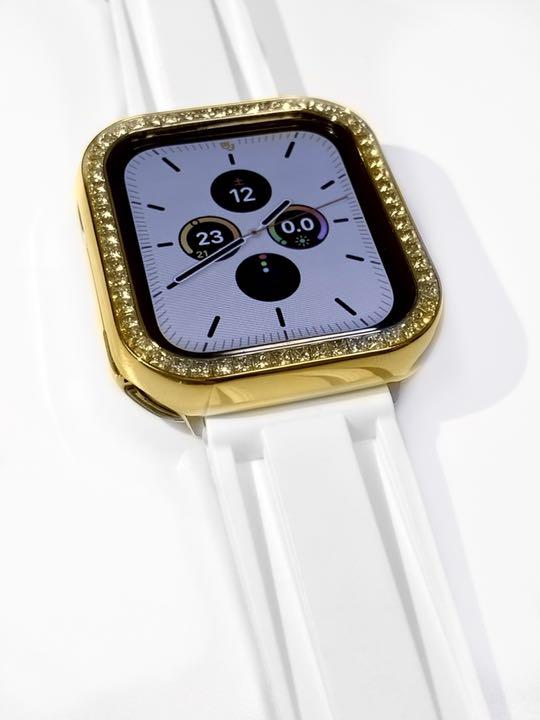 キラキラ　⭐︎ Apple Watchゴールド金属カバー &高級ホワイトラバー
