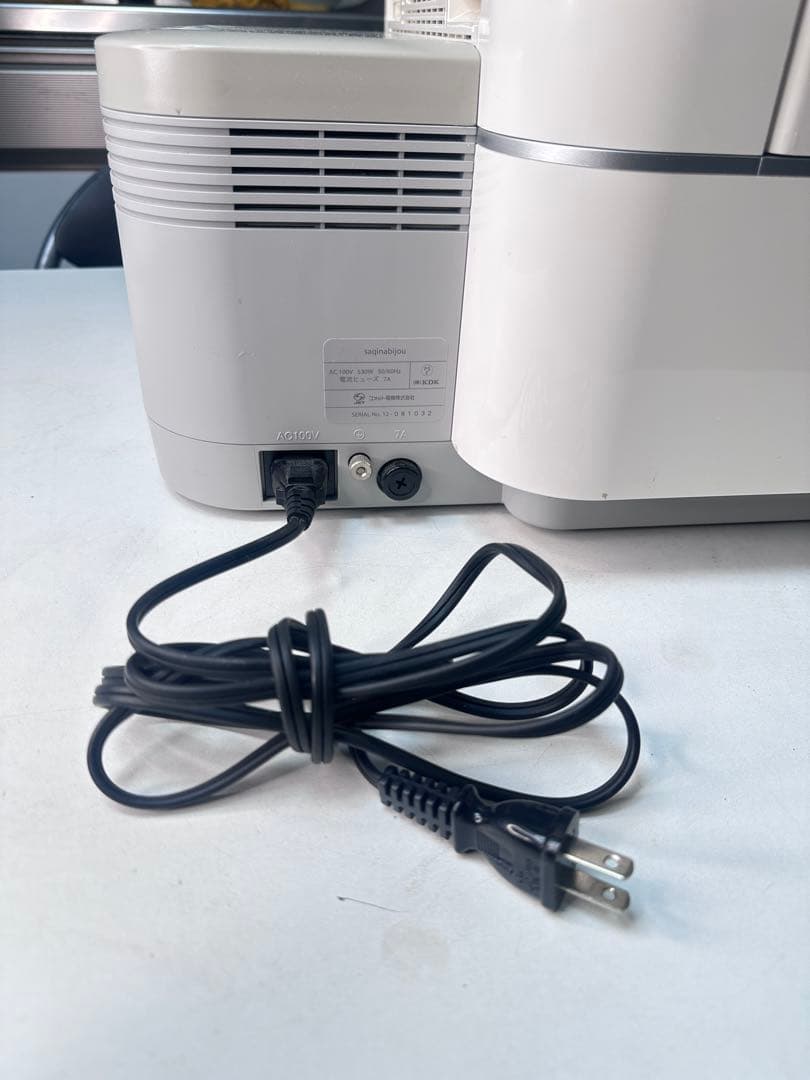 【送料無料】最終値下げ!サキナ 美顔器 ビジュー 【送料無料】最終値下げ!サキナ 美顔器 ビジュー