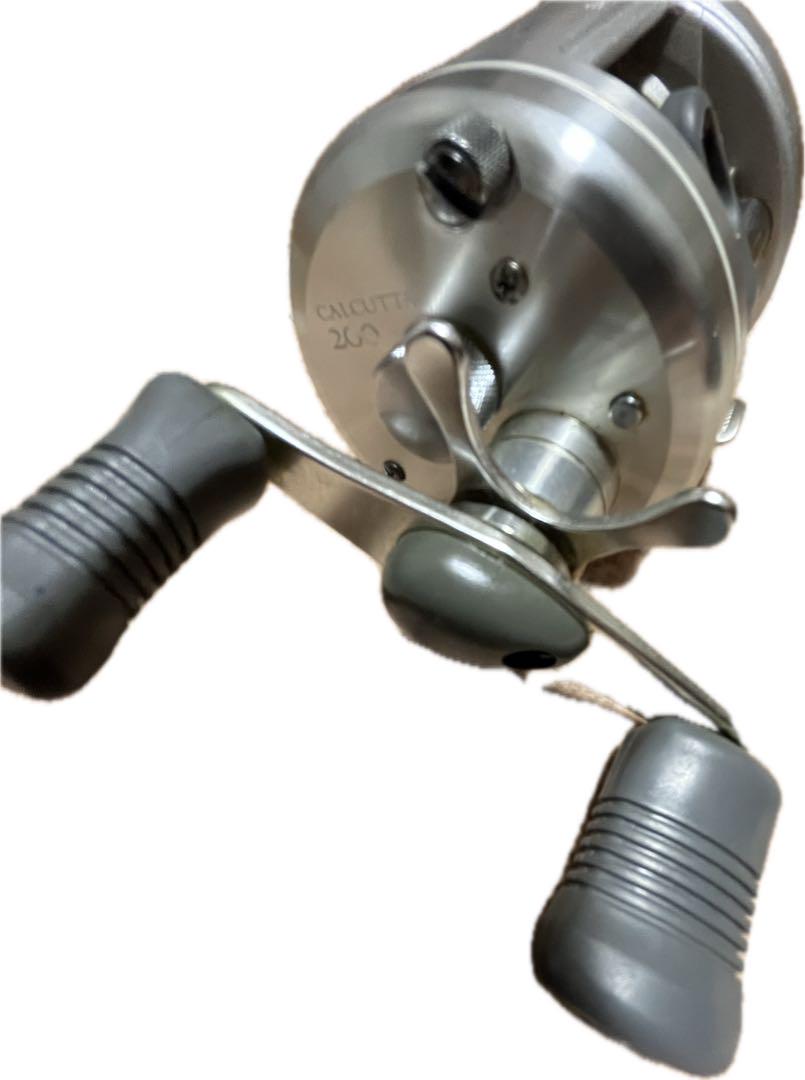 SHIMANO CALCUTTA 200 シルバーリール