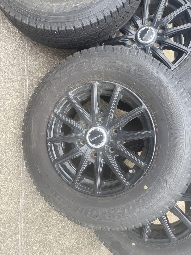 ハイエースに！BISON+ブリヂストン製195/80R15 LTスタッドレス！