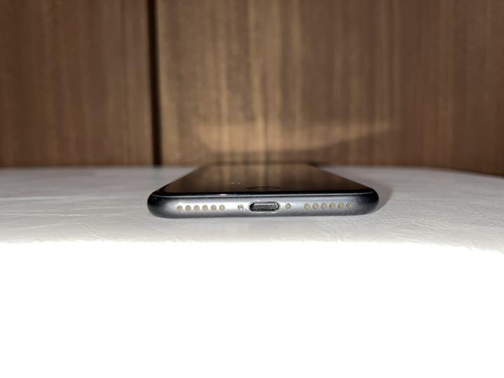 iPhone 8 Space Gray 64 GB SIMフリー - スマートフォン本体送料