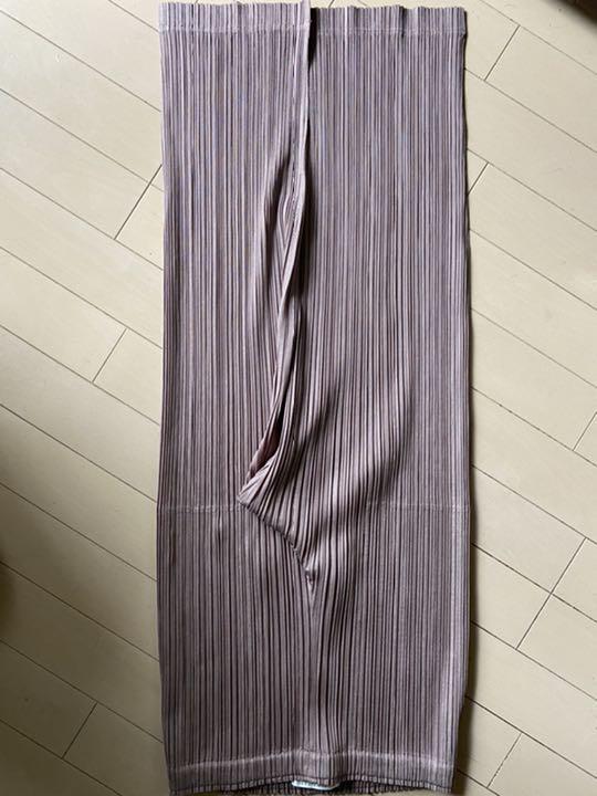 プリーツプリーズ ストレートパンツ