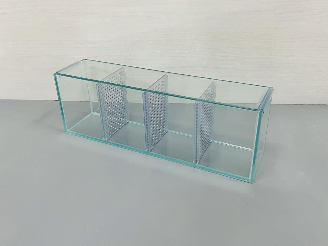 450×110×150㎜ 4室水槽 パンチング仕切り板+ガラス蓋付 未使用品