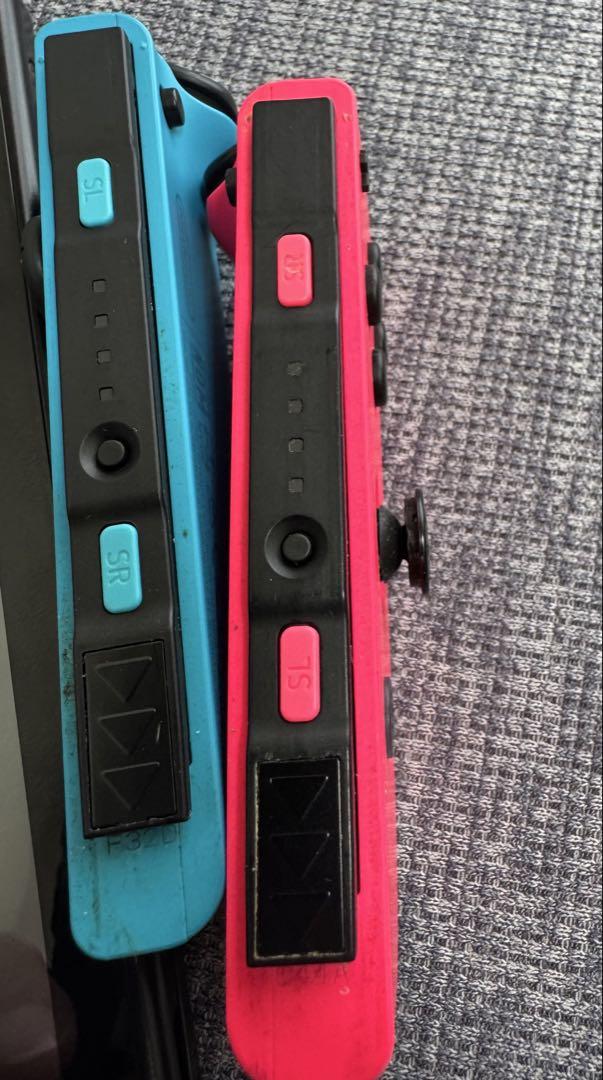 Nintendo Switch本体液晶割れ　Joy-Con×2個 ACアダプター