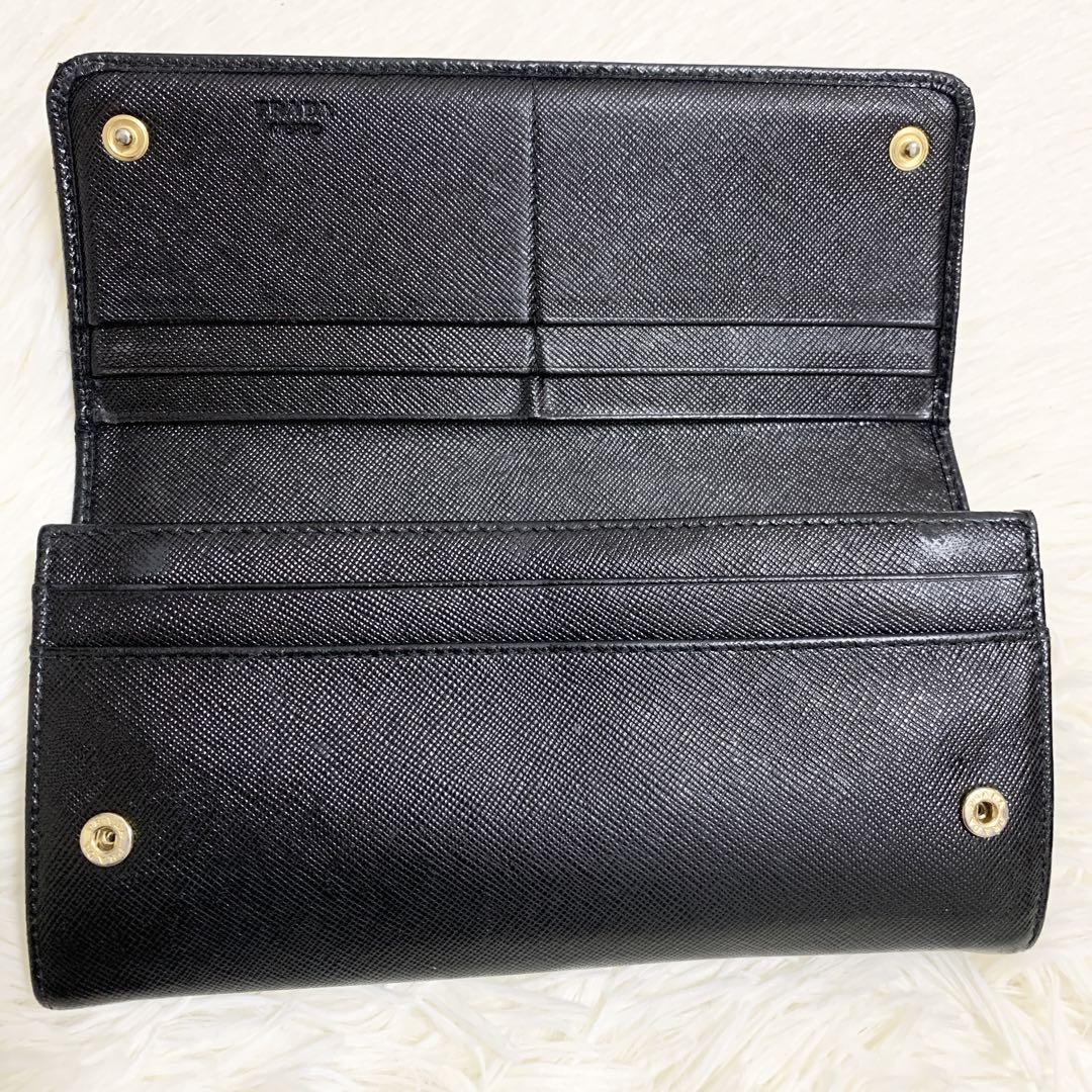 【極美品✨】プラダ 長財布 二つ折り財布 ゴールドロゴ レザー 黒 箱 カード
