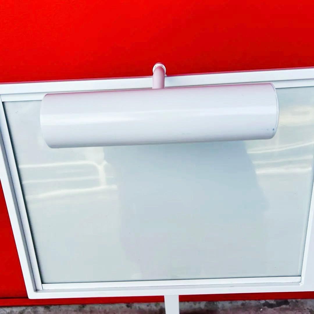 メニュースタンド傷や汚れあり