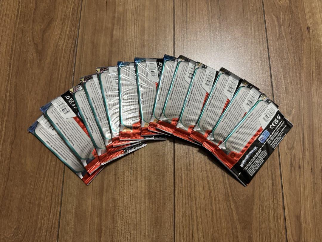 ポケモン OBSIDIAN FLAMESブースターパック 13パーク Amazon.com: Pokemon Scarlet & Violet Obsidian Flames Booster