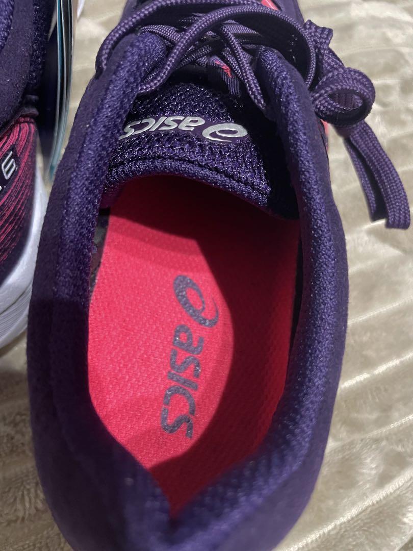 新品　asics アシックス　23.5㎝　ランニング　シューズ　紫　ピンク　軽い