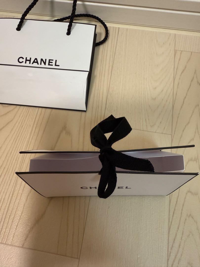 CHANEL シャネル　ルージュ　ココ　ボーム　912 リップクリーム　ホワイト